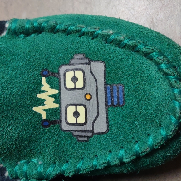 Lands End Kids Suede Leather Moccasin Slippers  Size 2 Warm & Cozy - Picture 3 of 4